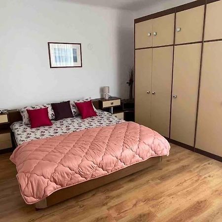 Vintage Pula Apartment Luaran gambar
