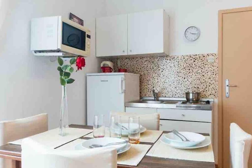 Vintage Pula Apartment Luaran gambar