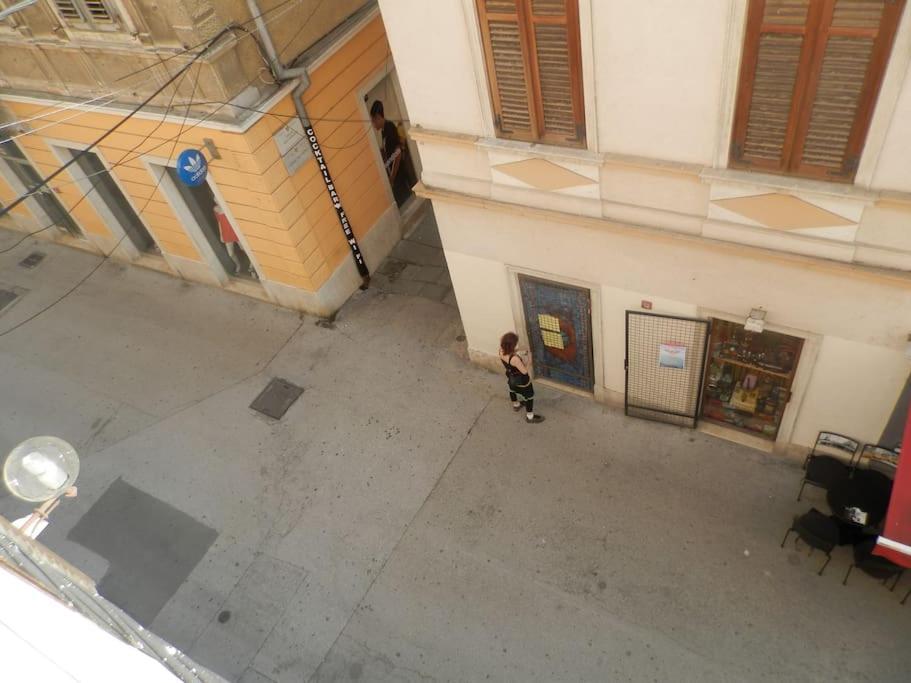 Vintage Pula Apartment Luaran gambar